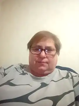 Snapshot of Nikusya-51 chatting on 12/13/25, 07:53 Nikusya-51 online show from 12/13/25, 07:53