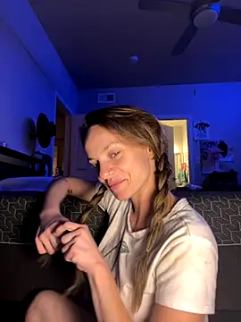 Texxaspearl online show from 09/29/25, 07:24