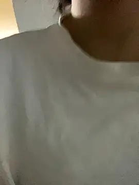 Snapshot of Bella_sexy98 chatting on 11/06/25, 09:10 Bella sexy98 online show from 11/06/25, 09:10