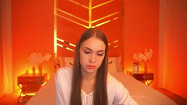 Snapshot of SweetAngellic chatting on 10/28/25, 02:31 SweetAngellic online show from 10/28/25, 02:31