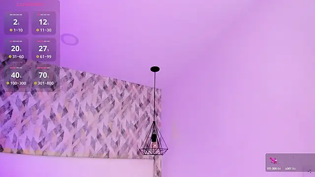 Snapshot of krisstenSantos chatting on 09/24/25, 11:57 krisstenSantos online show from 09/24/25, 11:57