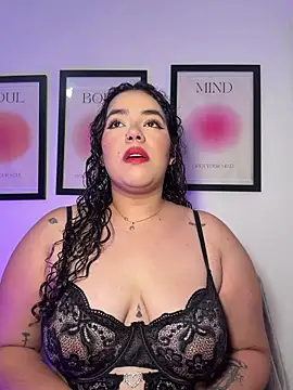 krisstenSantos online show from 06/09/26, 03:56