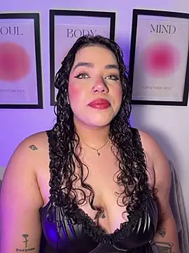 krisstenSantos online show from 06/10/26, 03:22