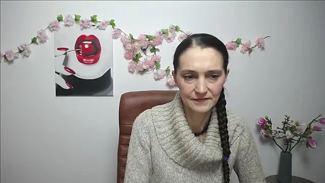 TayaFinch online show from 11/12/25, 01:33