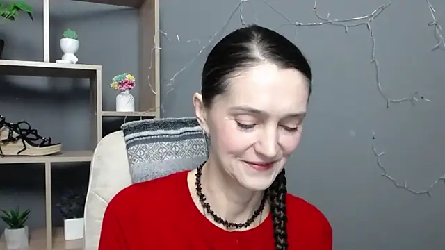 TayaFinch online show from 11/19/25, 01:11