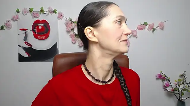 TayaFinch online show from 12/01/25, 01:05