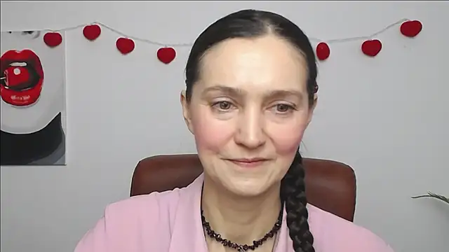 Snapshot of TayaFinch chatting on 02/20/26, 01:22 TayaFinch online show from 02/20/26, 01:22