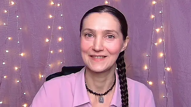 Snapshot of TayaFinch chatting on 03/03/26, 01:39 TayaFinch online show from 03/03/26, 01:39