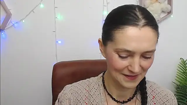 Snapshot of TayaFinch chatting on 03/16/26, 01:15 TayaFinch online show from 03/16/26, 01:15