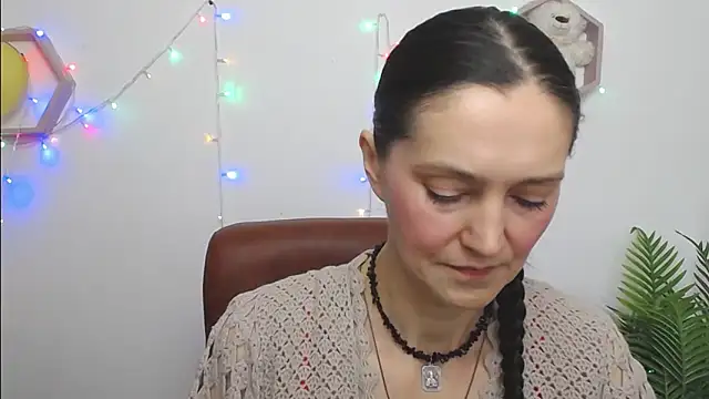 Snapshot of TayaFinch chatting on 03/17/26, 01:36 TayaFinch online show from 03/17/26, 01:36