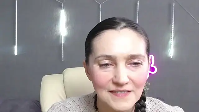 Snapshot of TayaFinch chatting on 03/22/26, 01:14 TayaFinch online show from 03/22/26, 01:14