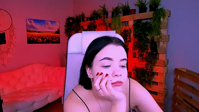 leslierowe  online show from 11/02/25, 01:46