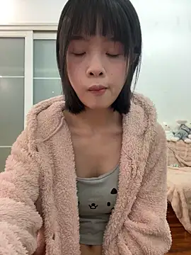 Snapshot of qiqi_x chatting on 02/25/26, 02:16 qiqi x online show from 02/25/26, 02:16