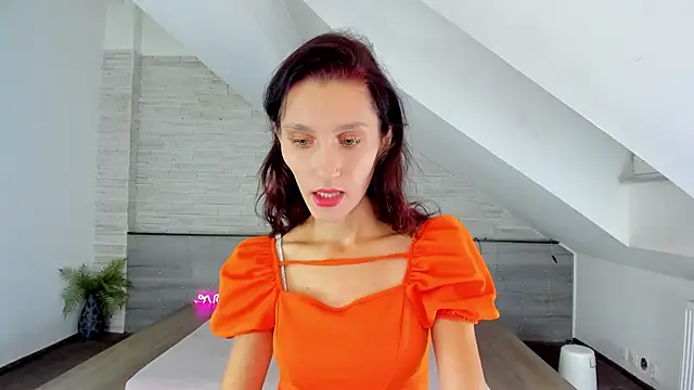 Snapshot of skinnystar_ chatting on 10/15/25, 04:12 skinnystar online show from 10/15/25, 04:12