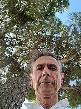 Snapshot of pancraziosocrate69 chatting on 09/21/25, 09:22 pancraziosocrate69 online show from 09/21/25, 09:22