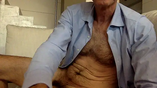 Snapshot of pancraziosocrate69 chatting on 10/02/25, 04:36 pancraziosocrate69 online show from 10/02/25, 04:36