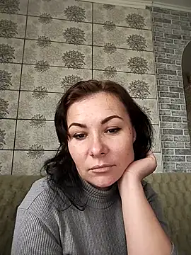 Snapshot of Mia24Blove chatting on 10/14/25, 09:43 Mia24Blove online show from 10/14/25, 09:43