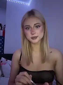 Snapshot of mexicaim chatting on 10/12/25, 07:35 mexicaim online show from 10/12/25, 07:35