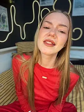 MilaMoone online show from 05/25/26, 11:16