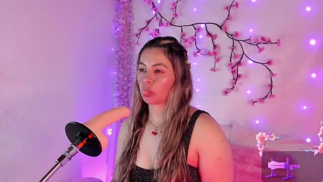 chubbyZoe online show from 10/28/25, 10:34