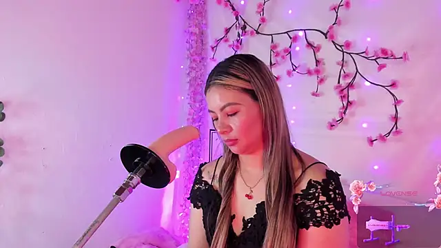 chubbyZoe online show from 10/31/25, 02:51