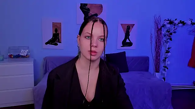 Snapshot of BetsyKiss chatting on 09/22/25, 05:09 BetsyKiss online show from 09/22/25, 05:09