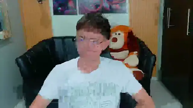 Snapshot of Dominic_Carmine chatting on 10/22/25, 08:30 Dominic Carmine online show from 10/22/25, 08:30