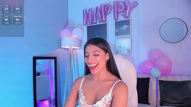 Snapshot of Tiffany_Low chatting on 10/15/25, 02:28 Tiffany Low online show from 10/15/25, 02:28