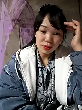 Snapshot of Tary_toot chatting on 11/06/25, 12:11 Tary toot online show from 11/06/25, 12:11