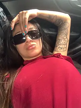 Snapshot of MiQeilaSweet chatting on 10/19/25, 07:25 MiQeilaSweet online show from 10/19/25, 07:25