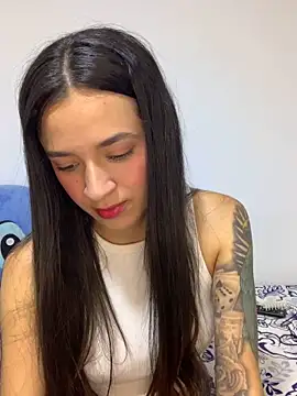 MiQeilaSweet online show from 05/10/26, 12:49