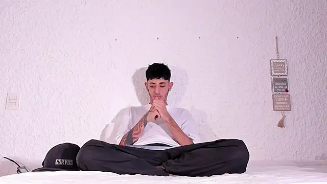 j martony online show from 11/17/25, 12:22