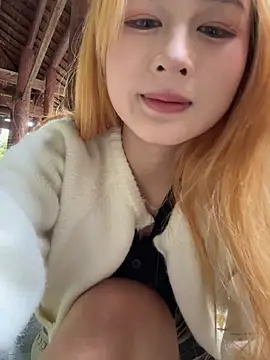 yuki june online show from 11/21/25, 08:02