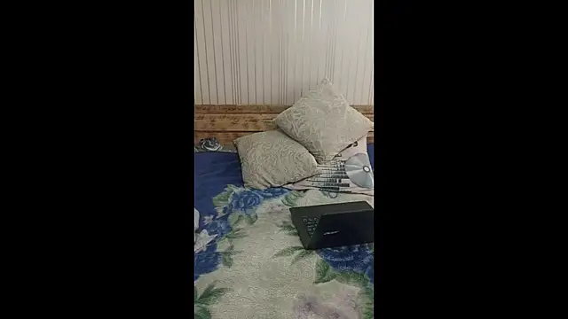 Snapshot of EthelsLover chatting on 10/04/25, 10:13 EthelsLover online show from 10/04/25, 10:13