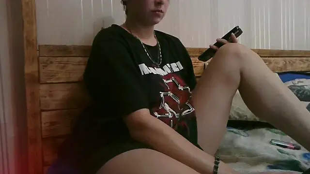 Snapshot of EthelsLover chatting on 10/16/25, 09:21 EthelsLover online show from 10/16/25, 09:21