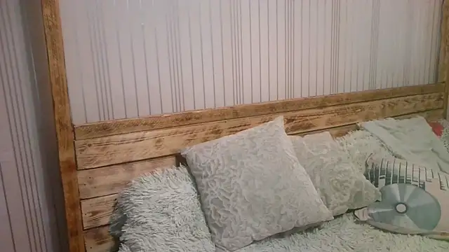 Snapshot of EthelsLover chatting on 11/20/25, 10:04 EthelsLover online show from 11/20/25, 10:04