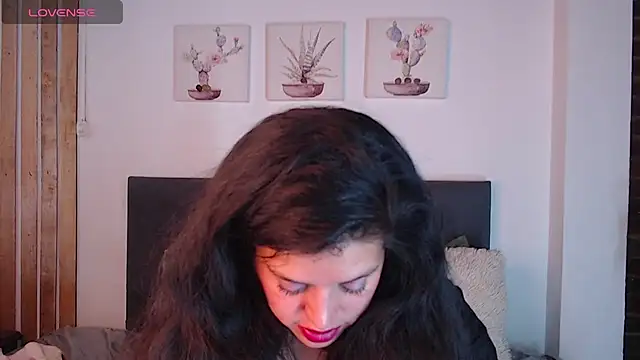 Andrea secret  online show from 11/24/25, 02:39