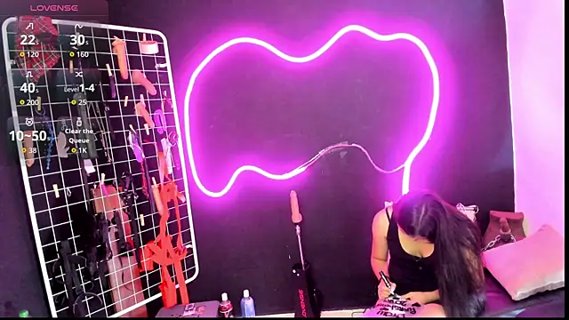 Snapshot of Mistress_Megan_BDSM chatting on 10/20/25, 07:14 Mistress Megan BDSM online show from 10/20/25, 07:14