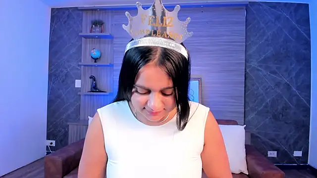 Snapshot of Megancoxx chatting on 10/04/25, 11:08 Megancoxx online show from 10/04/25, 11:08