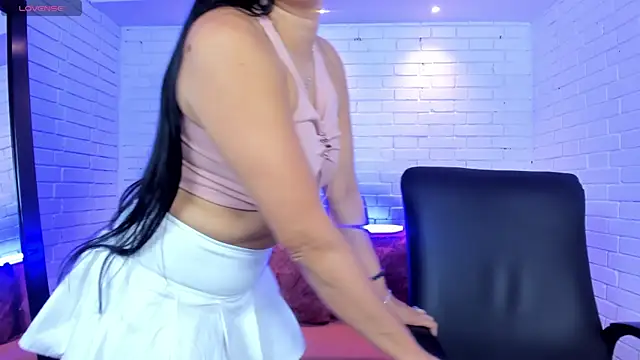 Snapshot of Megancoxx chatting on 10/10/25, 10:58 Megancoxx online show from 10/10/25, 10:58