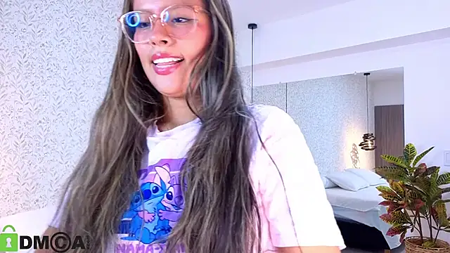 Snapshot of EMILIIA_RICHTER__ chatting on 09/30/25, 07:41 EMILIIA RICHTER   online show from 09/30/25, 07:41