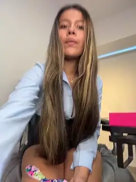 Snapshot of EMILIIA_RICHTER__ chatting on 03/21/26, 07:50 EMILIIA RICHTER online show from 03/21/26, 07:50