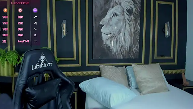 Snapshot of charlote_rossee chatting on 11/02/25, 02:58 charlote rossee online show from 11/02/25, 02:58