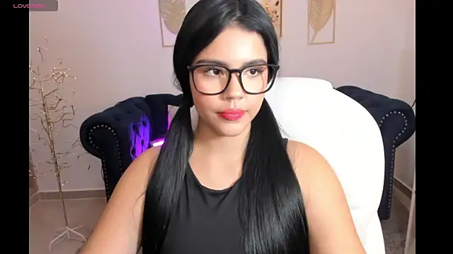 Snapshot of Mila_blaze chatting on 11/07/25, 02:00 Mila blaze online show from 11/07/25, 02:00