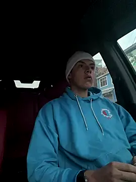 mattebret11 online show from 12/19/25, 11:06