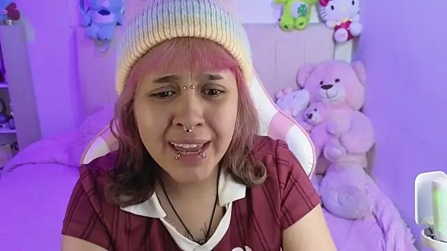 NekoWaifu online show from 04/24/26, 02:19