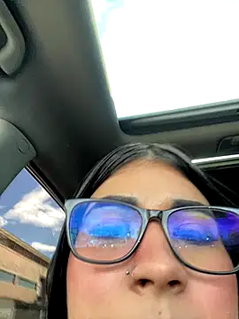 Snapshot of -Dannii- chatting on 09/28/25, 09:09 -Dannii- online show from 09/28/25, 09:09