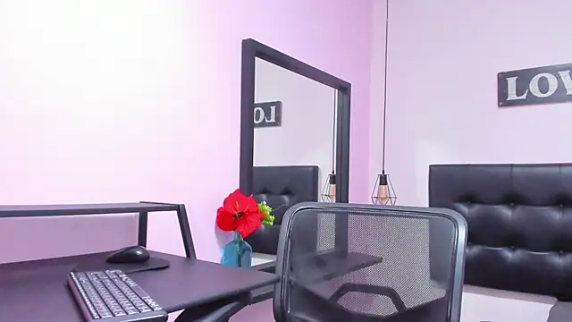 Snapshot of Zaira-Black chatting on 10/01/25, 08:15 Zaira-Black online show from 10/01/25, 08:15