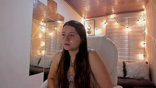 sophiee09  online show from 10/25/25, 01:40