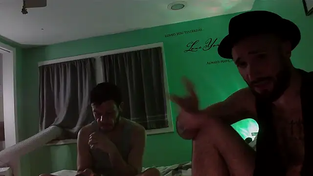 Snapshot of versatilevortex chatting on 10/04/25, 03:26 versatilevortex online show from 10/04/25, 03:26